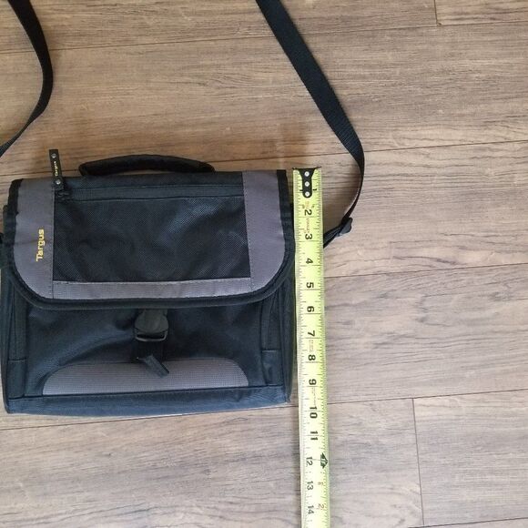 Targus CityGear for Most Tablets Mini Messenger Notebooks Kindle School Work - Picture 6 of 8